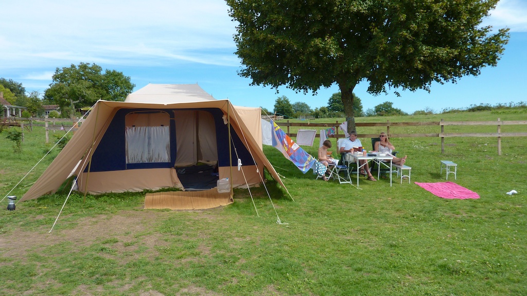 6-person Tent