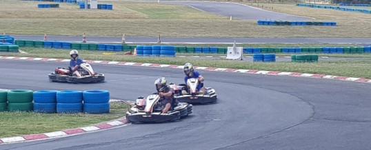 Karten op Magny-Cours