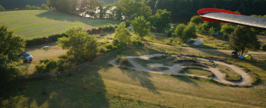 Luchtfoto skelterbaan Camping Vue du Lac